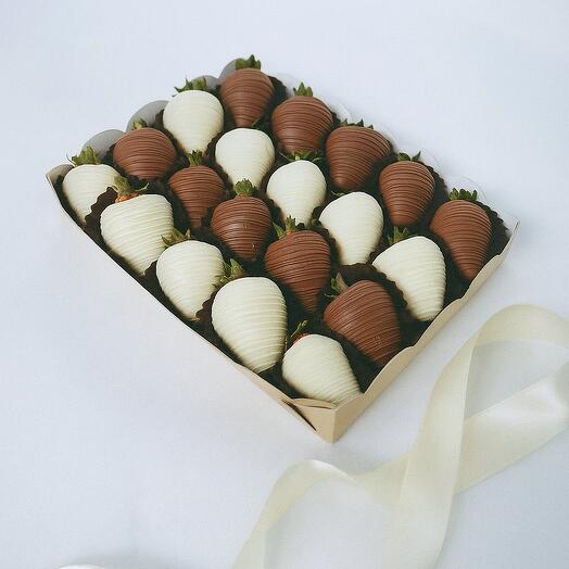 Клубника в шоколаде "Классический"