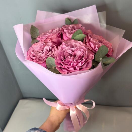 Ramo de 5 rosas peonías