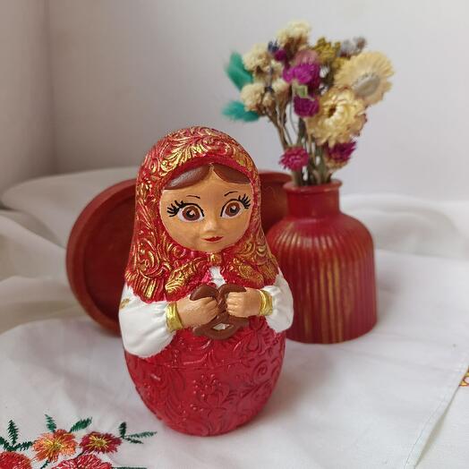 Подарок с матрешкой