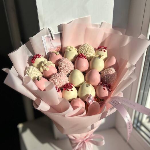 Розовый клубничный букет микс