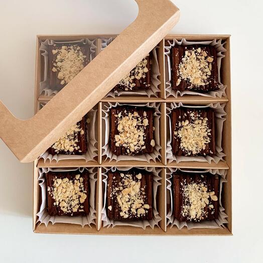 Конфеты ручной работы без сахара (сникерсы 9 шт)