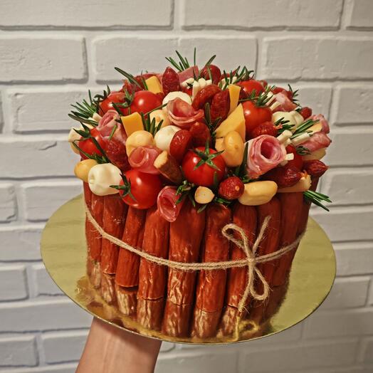Мужской букет . торт Закусочный