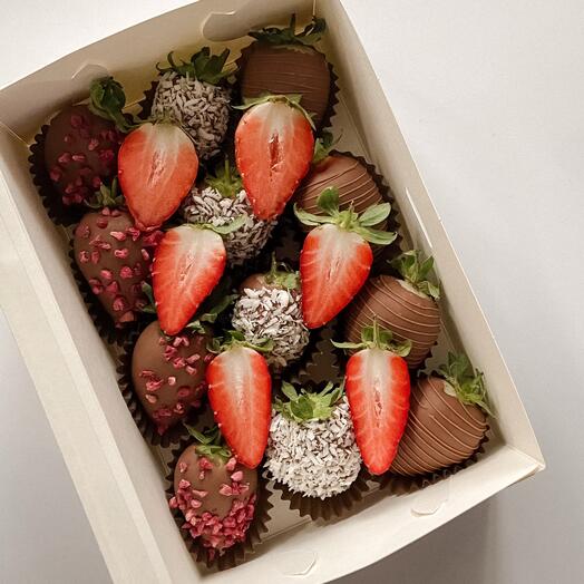 🤍 Клубника в шоколаде 300 гр Подарок для любимых