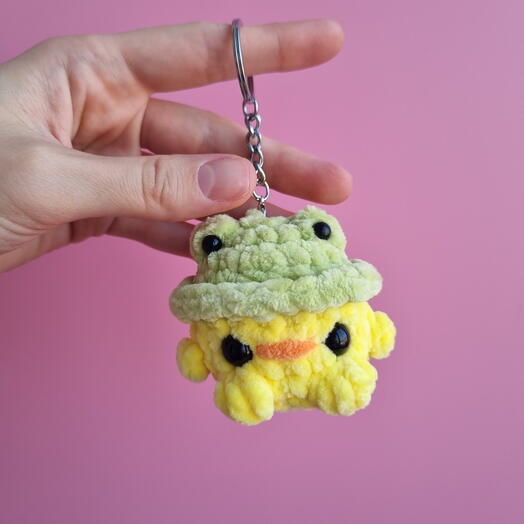 Милый утёнок-брелок ручной работы. Обвес на сумку. Владивосток