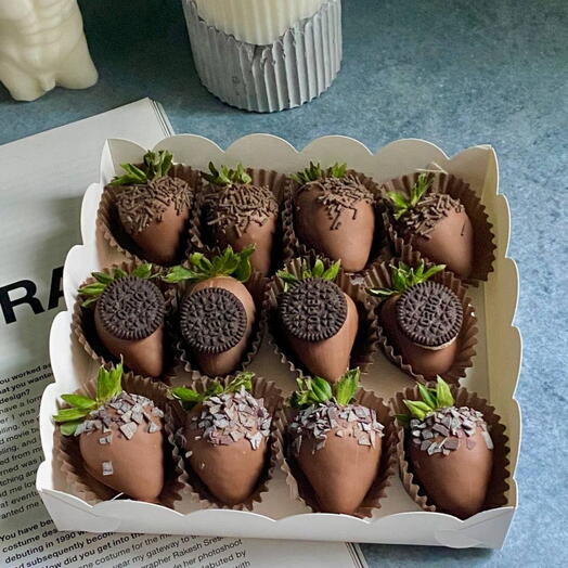 Клубника в шоколаде Молочный шоколад на выпускной (9-12 ягод🍓)