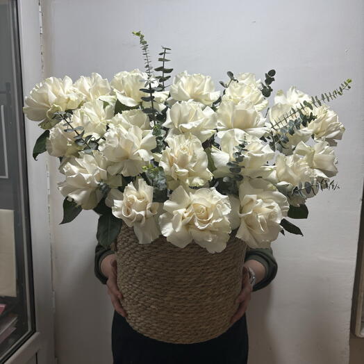 Корзина с цветами