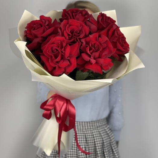 Букет из 7 французских бордовых роз (16)