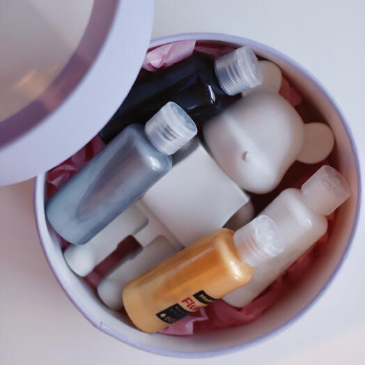 Набор Fluid art с гипсовым мишкой в шляпной коробке