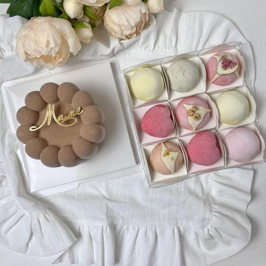 Комбо набор Муссовый бенто "Черный лес" + моти (9 шт)