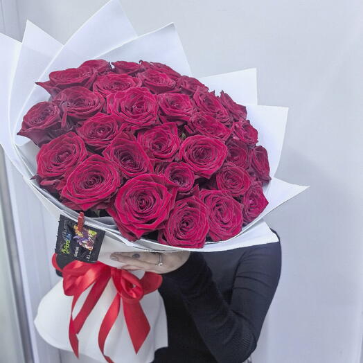 Букет 25 красных роз 🌹