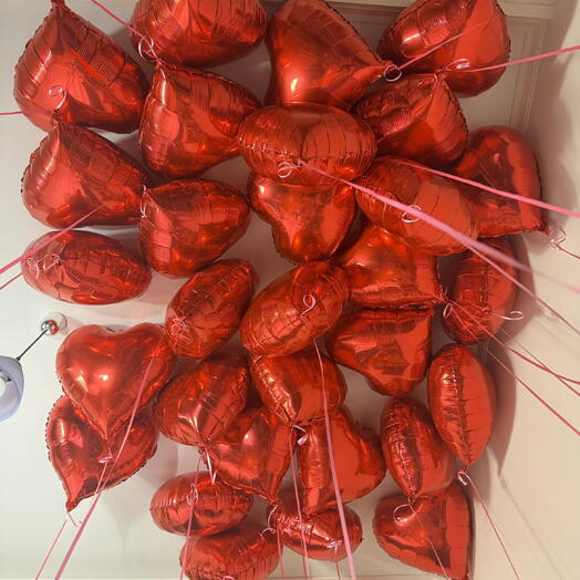 Воздушные шары красные сердца под потолок гелий 30шт. Helium balloons red hearts under the ceiling