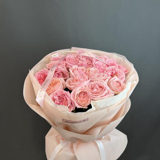 Пионовидные розы 21 шт