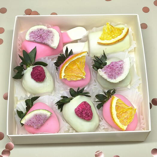 Клубника и бананы в шоколаде на 8 марта🌷