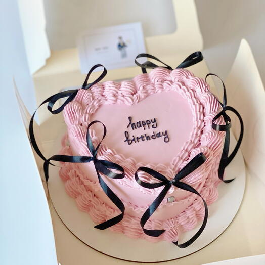 Торт сердце в стиле ламбет с бантиками 1,2 кг