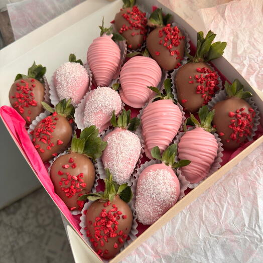 Клубника в шоколаде 16 шт