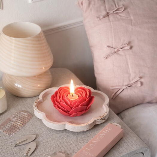 Свеча на подносе