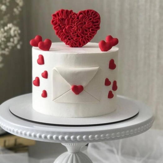 «Письмо любви» — валентинский торт с сердцем