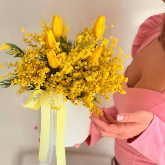 Композиция "ПЕРВОЦВЕТЫ"