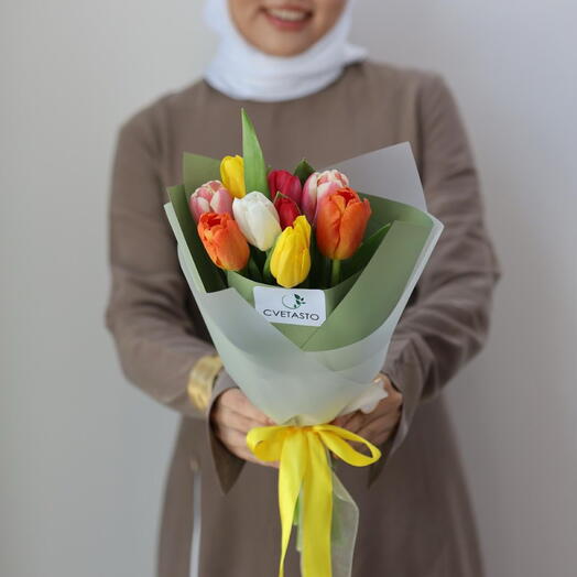 9 безендірілген тюльпан