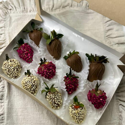 Клубничное ассорти ( 9-27 шт)