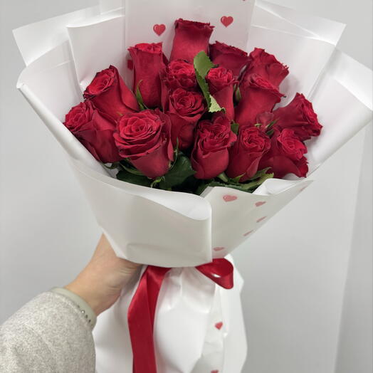 15 роз 60 см в упаковке с ️