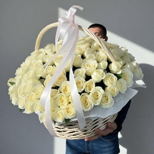 Корзина 151 белой розы