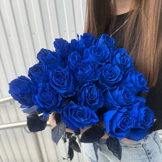 19 синих роз Эквадор