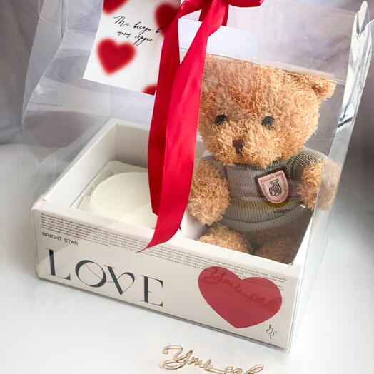 Набор LOVE (бенто торт с Вашей надписью) и плюшевый мишка