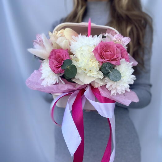 Цветок в бенто коробке со свечой 💕🌷