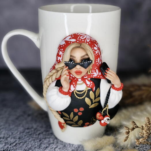 Кружка *Русская красавица* с декором из полимерной глины