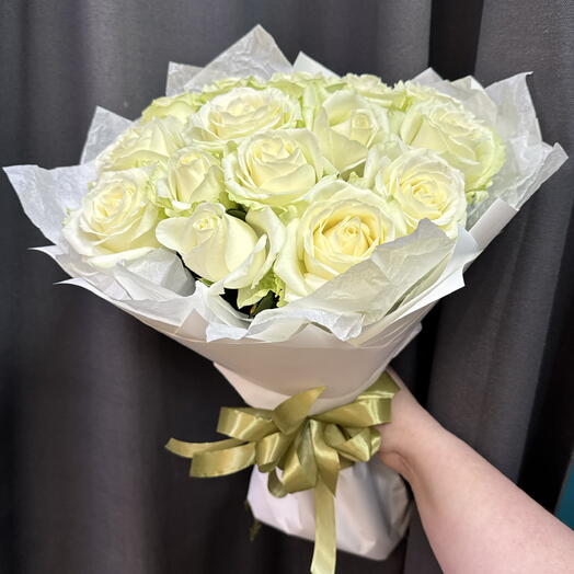 Белые розы ( 15шт )