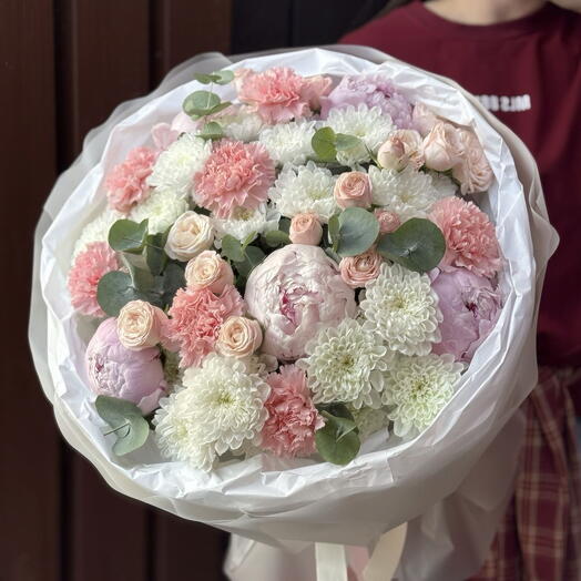 Букет с пионами 0754