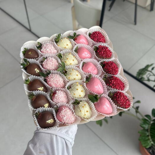Клубника в шоколаде - бокс 25 ягод