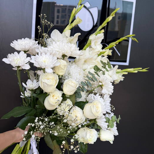 Maison White roses🤍