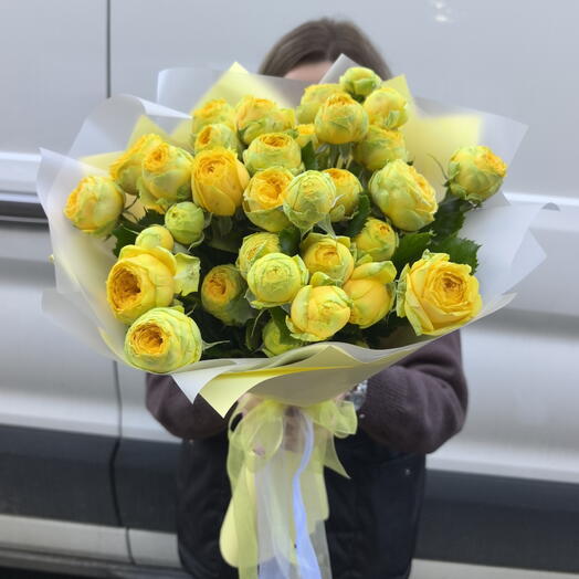 Букет кустовых роз