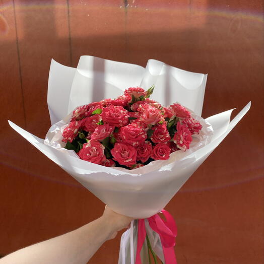 Букет с кустовой розой 💐