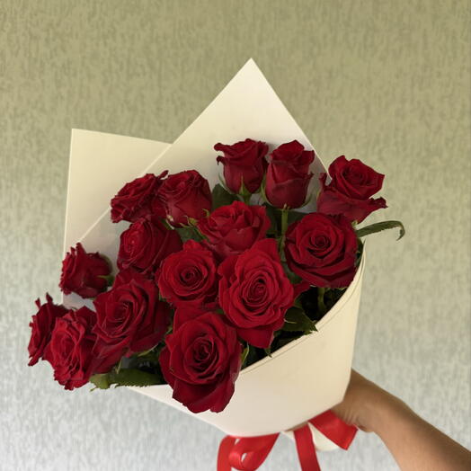 Букет из красных роз
