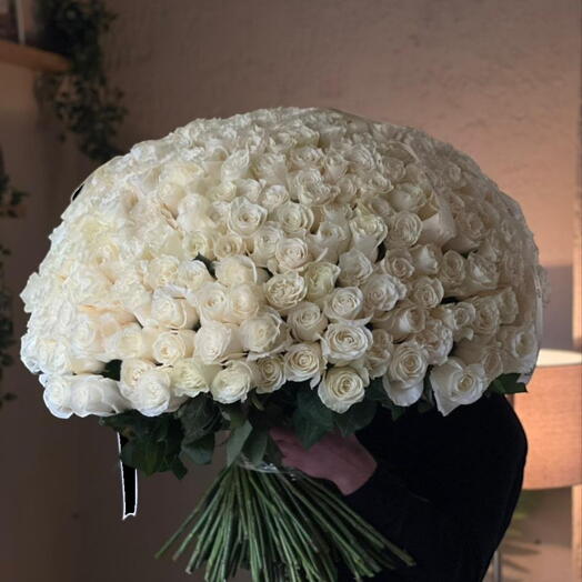 251roses bouquet