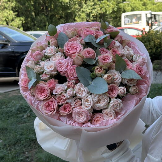 Букет кустовые розы