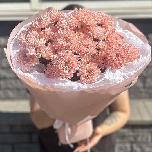 Розовое облако 💕 букет из кустовых хризантем