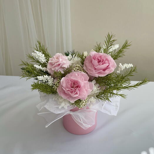Композиция из стабилизированных цветов «Tender Bloom»