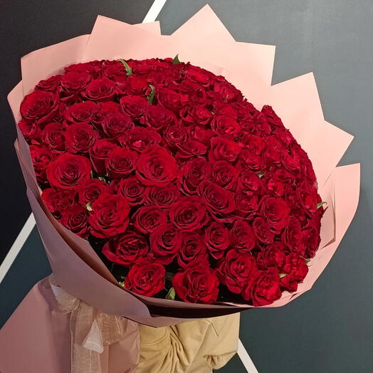 101 роза в пудровом оформлении 💕