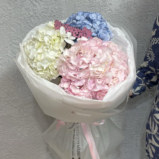 Букет для учителя из гортензий  с топпером💐