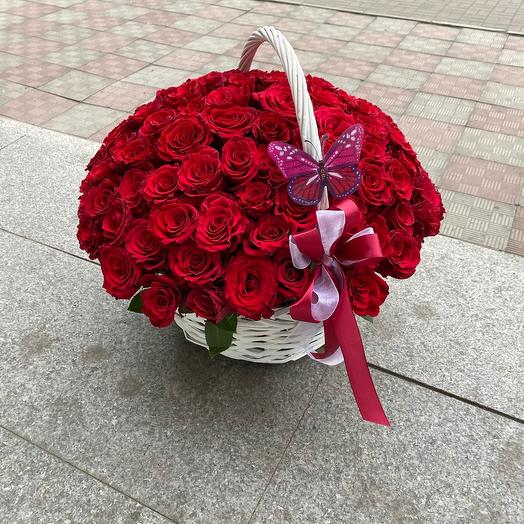 Cesta de rosas