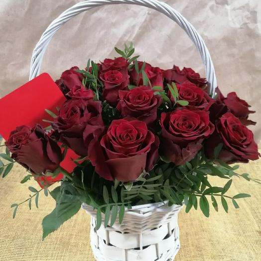 Basket of 25 red roses