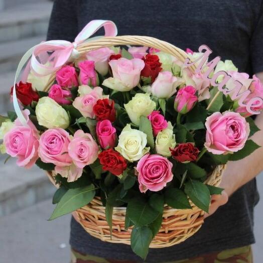 51 Роза в корзинке микс