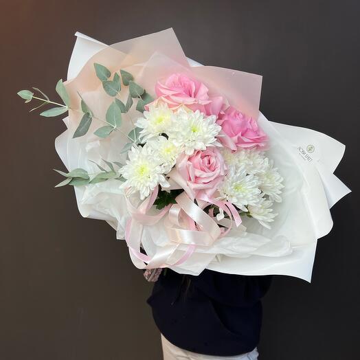 Bouquet with roses French roses