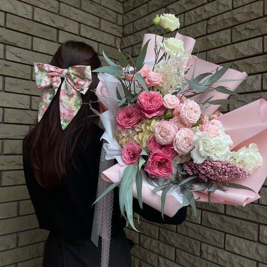 Bouquet "Embrace of tenderness"