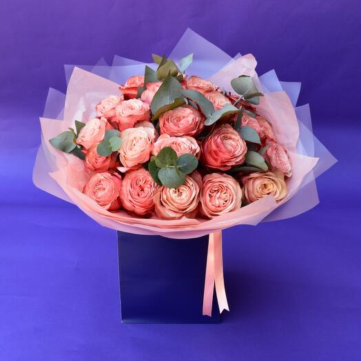 Apricot Sorbet (25 Premium Roses with Eucalyptus)