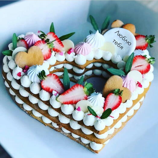 Торт сердце «Люблю тебя»
